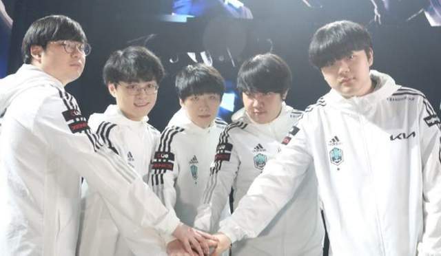 员踢不了补 员踢不了补