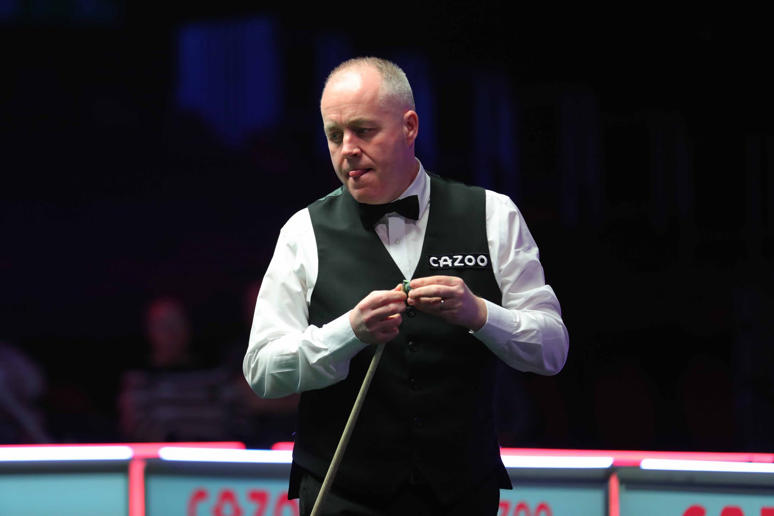 他仍然热爱 他仍然热爱