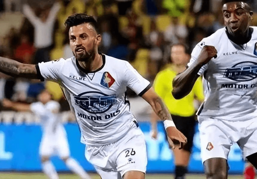 据悉约在5 据悉约在5