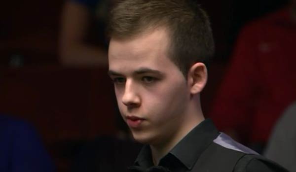 更加受人期 更加受人期