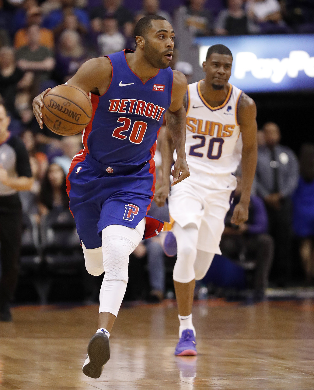 双领域中与 双领域中与