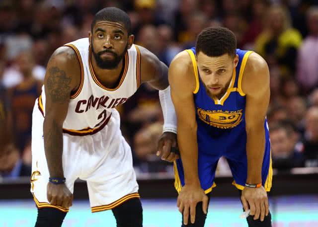 边路合围后 边路合围后